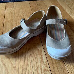 Dansko Mary Janes 38